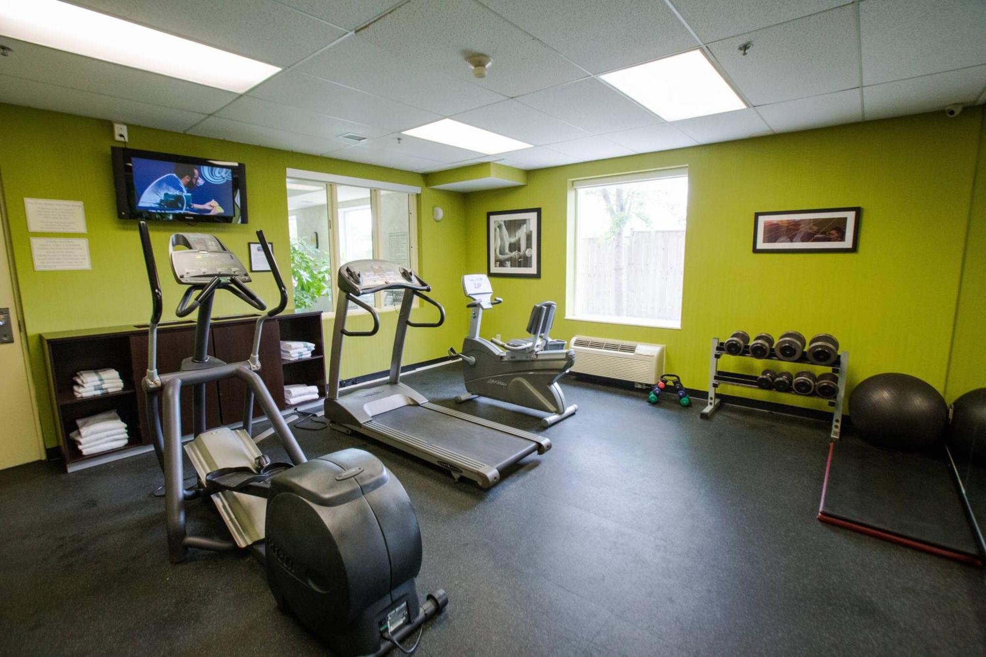 Hotel Fairfield By Marriott Toronto 3*