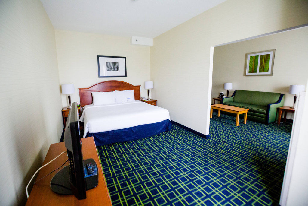 Fairfield By Marriott Toronto Hotel 3*